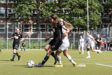 Bild 126 - wBJ Alstertal-Langenhorn - SV Henstedt-Ulzburg : Ergebnis: 4:1